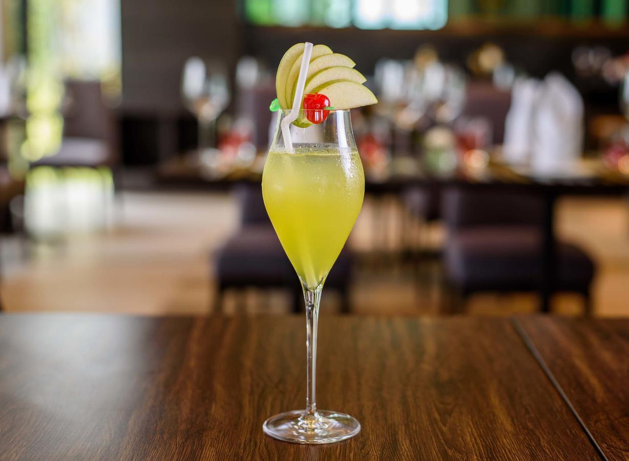 Green Ville Laguna Hotel Sung Noen Екстер'єр фото