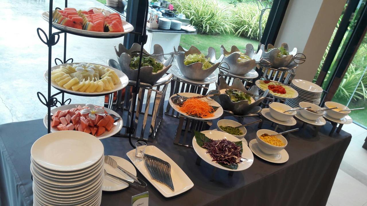 Green Ville Laguna Hotel Sung Noen Екстер'єр фото